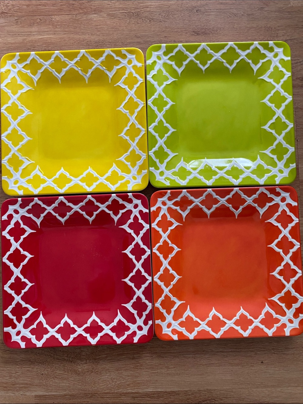 Laurie Gates Citrus Grove Square Melamine dinner Plates